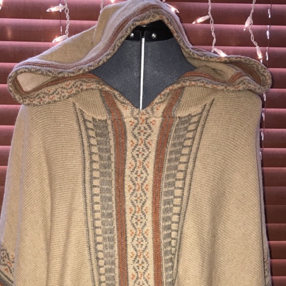 Poncho knit